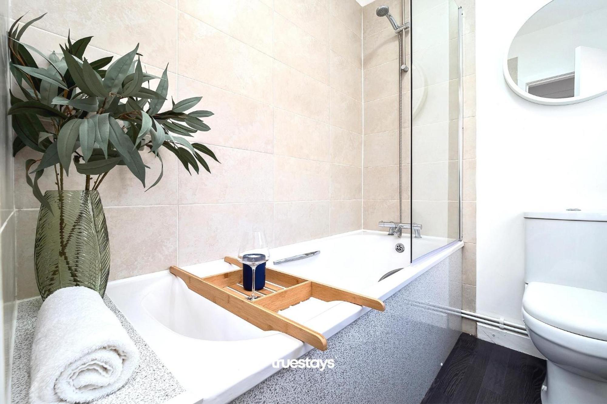 Penkhull House By Truestays - 4 Bedroom House In Stoke-On-Trent Zewnętrze zdjęcie